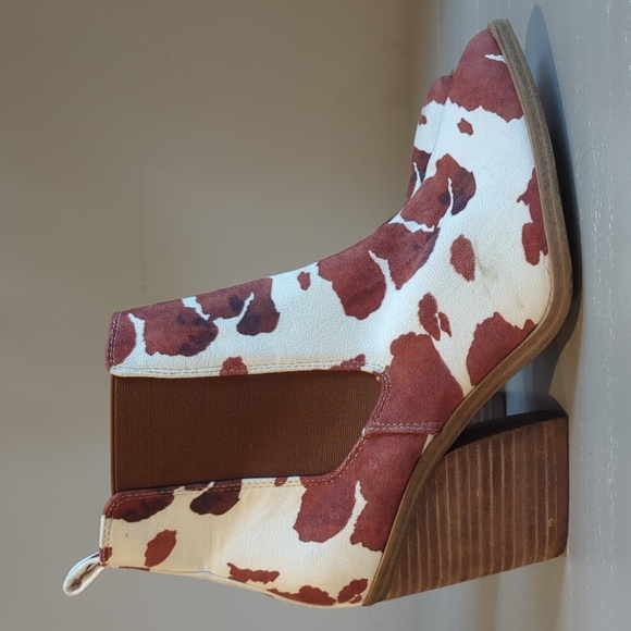 Barn Babe Cow Print Ankle Boots Brown White Block Heel size 10 - Picture 2 of 10